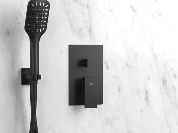 Monomando empotrable ducha ORION negro de Gme