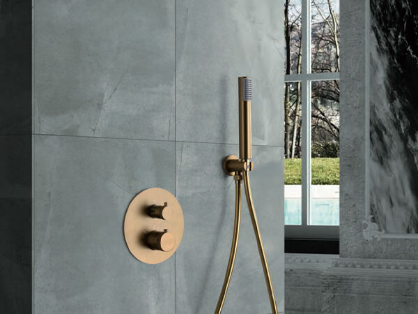 Grifo ducha termostático empotrado oro cepillado LINE de Imex