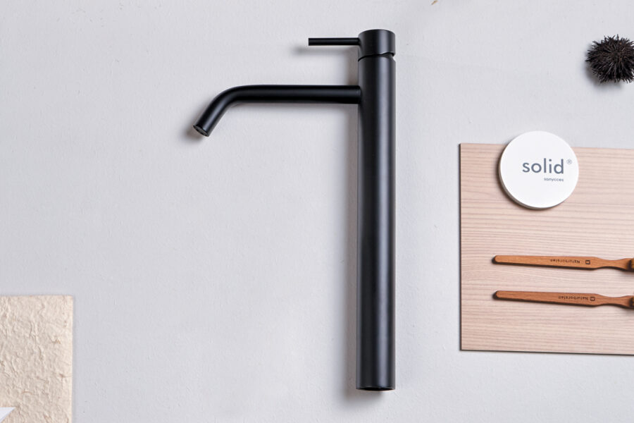Grifo lavabo alto LOOP negro mate de Sanycces - Imagen 2
